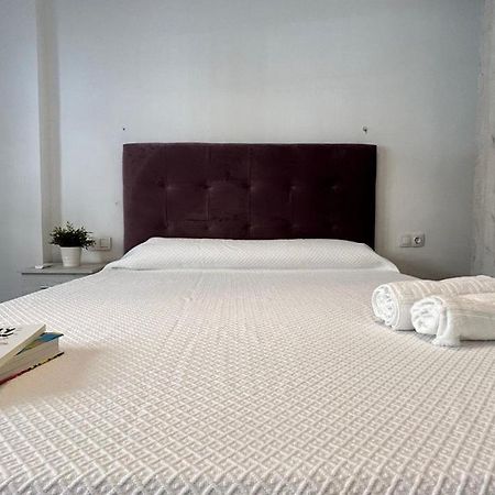 Hostel Piso Compartido Delyrent Acosta Jaén Zewnętrze zdjęcie