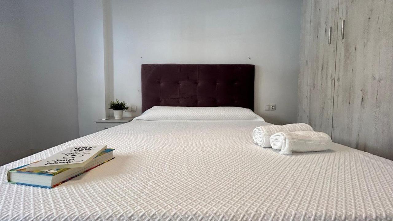 Hostel Piso Compartido Delyrent Acosta Jaén Zewnętrze zdjęcie