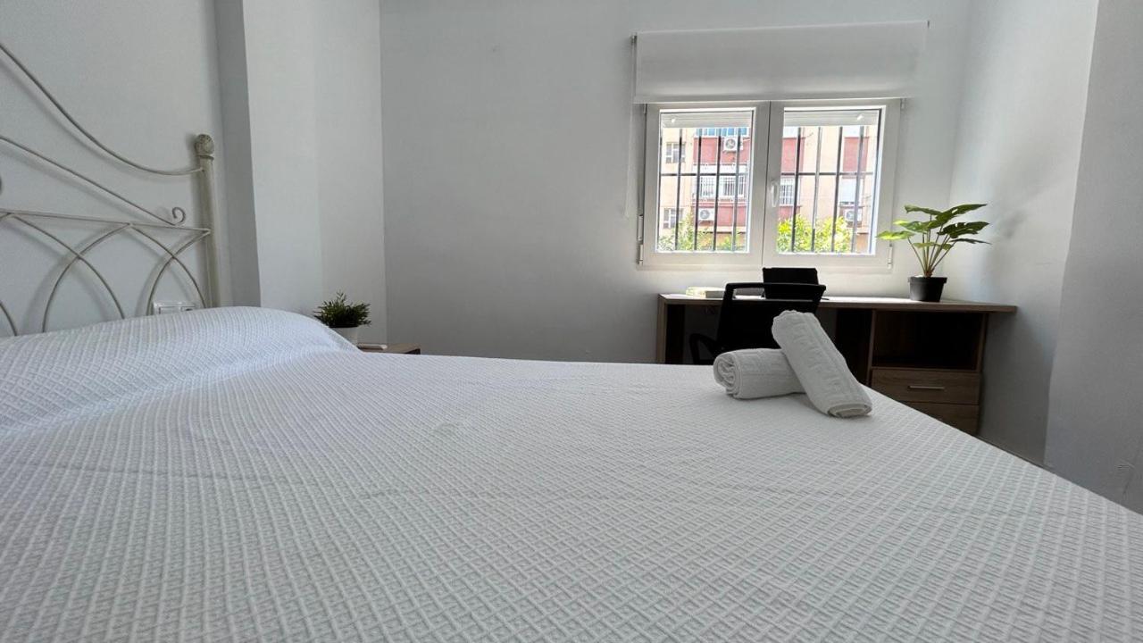 Hostel Piso Compartido Delyrent Acosta Jaén Zewnętrze zdjęcie