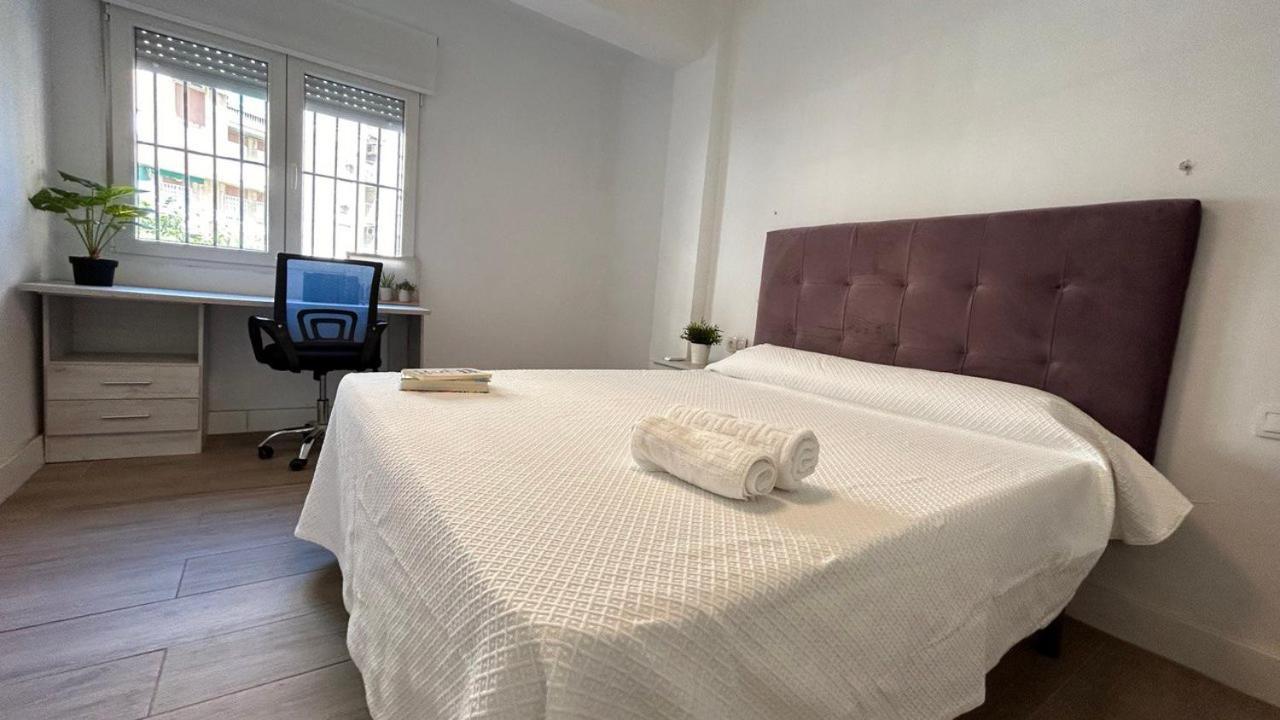 Hostel Piso Compartido Delyrent Acosta Jaén Zewnętrze zdjęcie